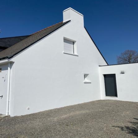 Application de résine hydrofuge sur façade